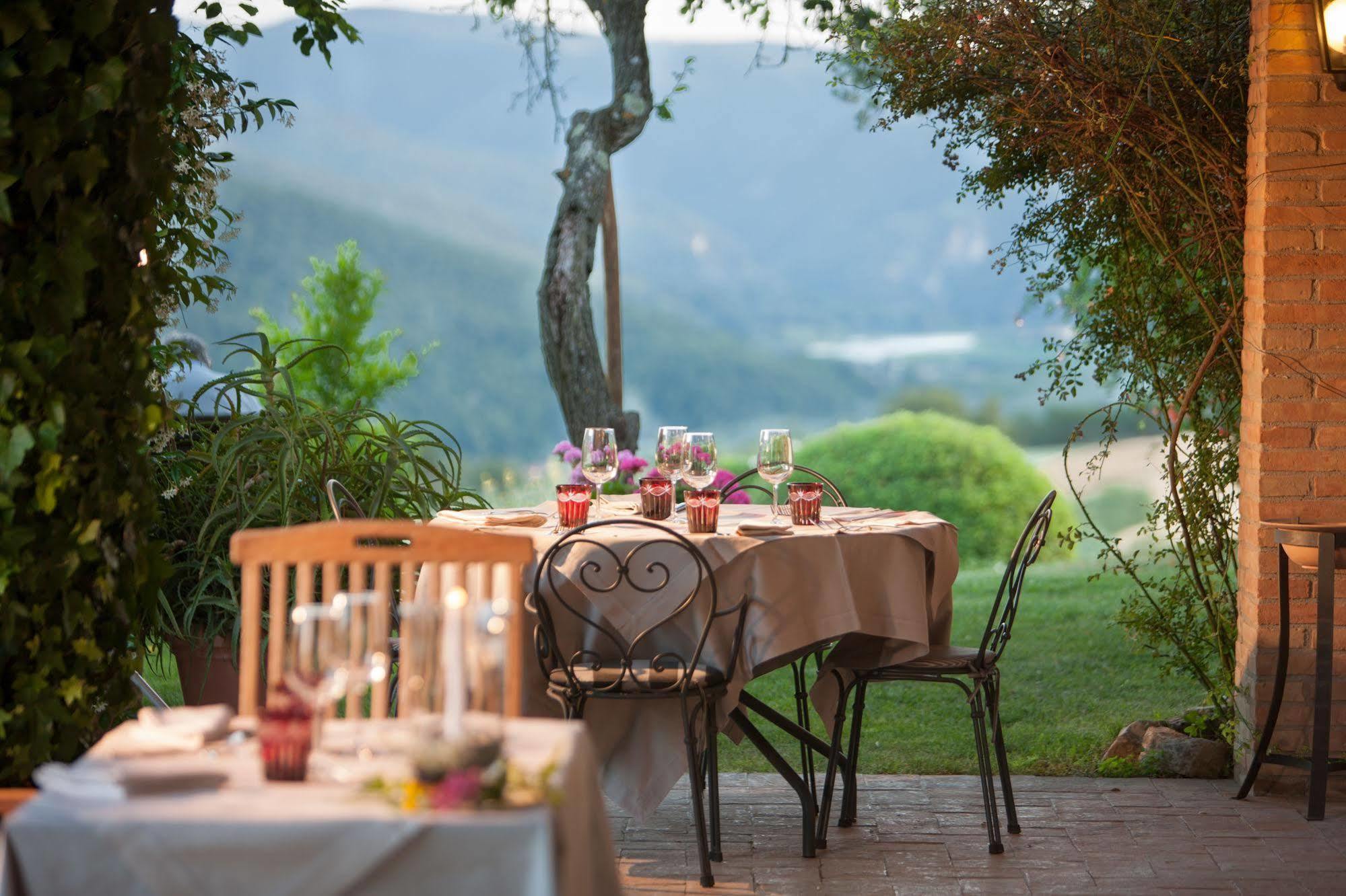Tenuta Di Canonica Τόντι Εξωτερικό φωτογραφία